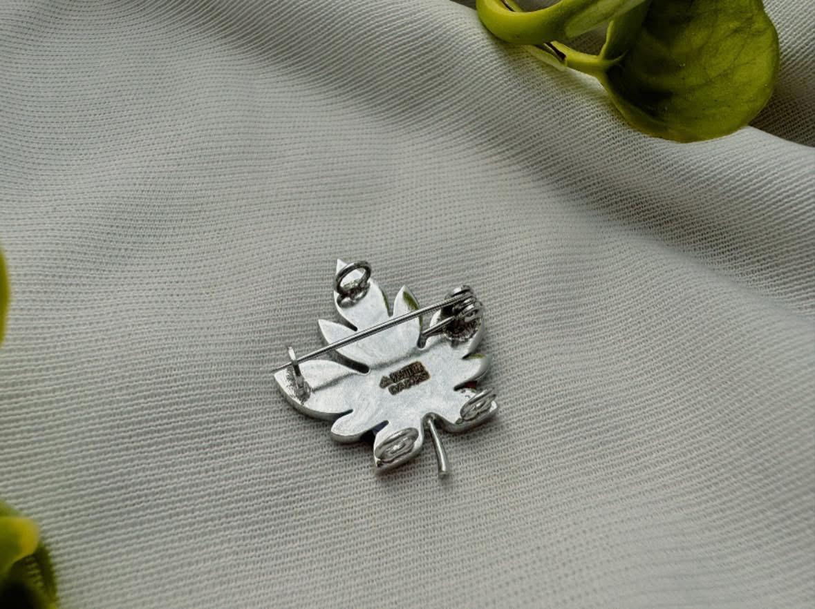 Maple brooch