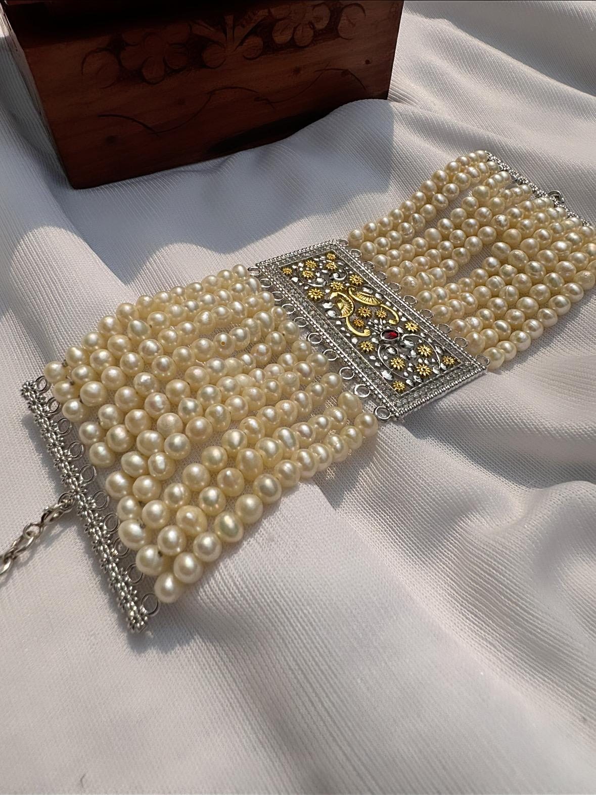 Peacock jal work hand wristlet (mantasa)