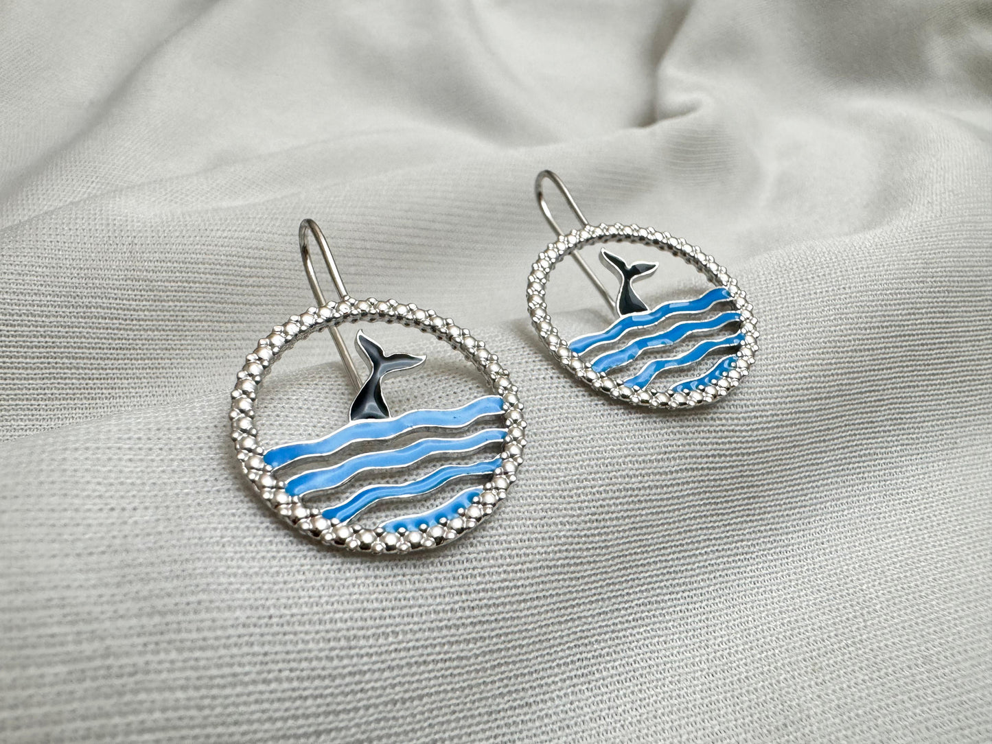Fish in ocean earring (Hanging)