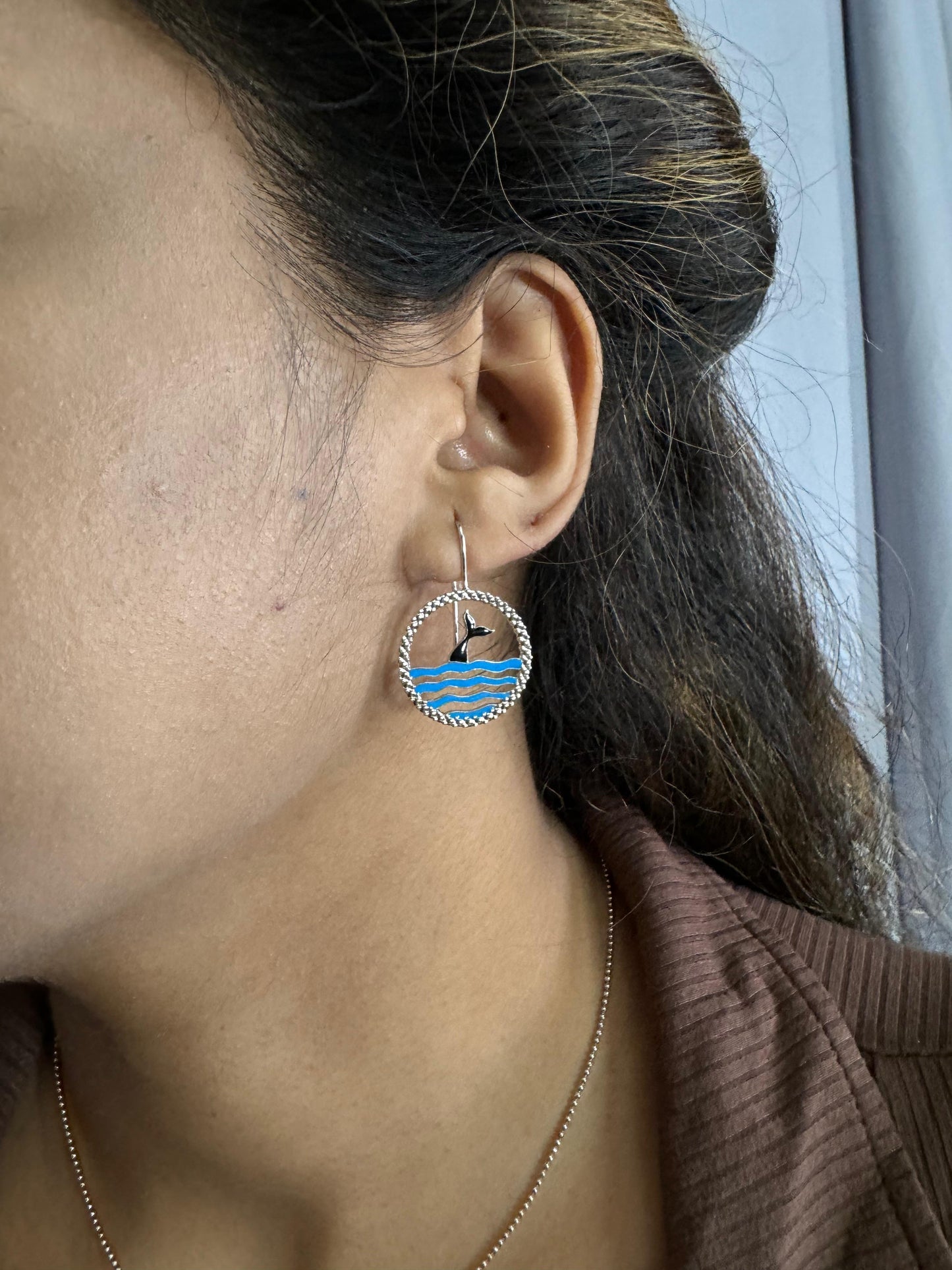 Fish in ocean earring (Hanging)