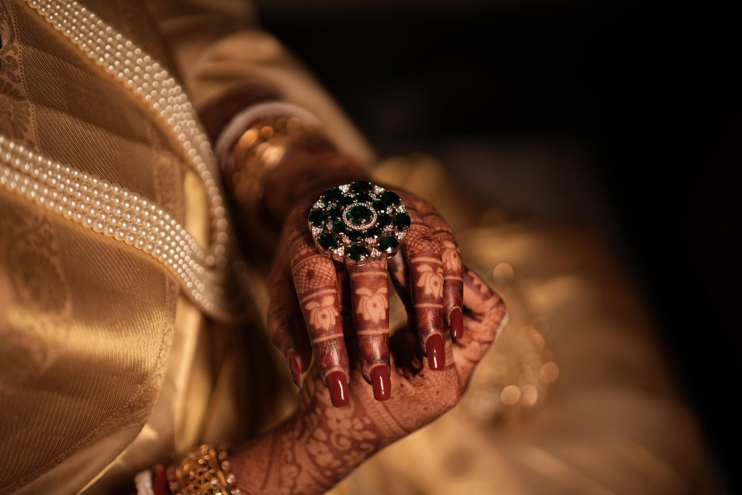 Glass panna and signita stone heritage ring