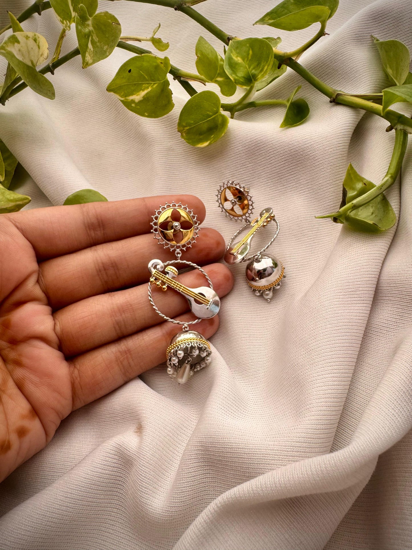 Saraswati veena jhumka