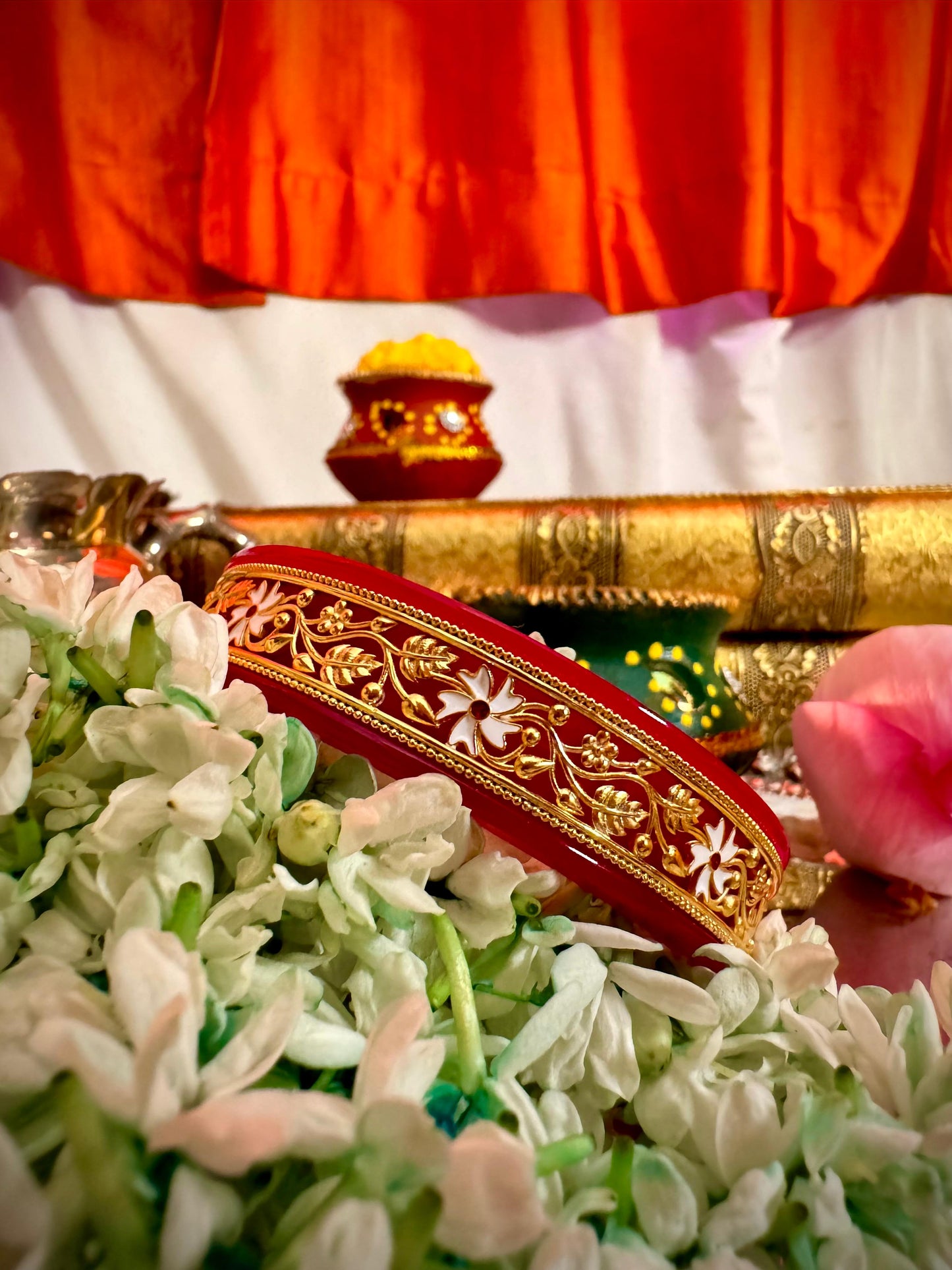 Shiuli chur pola bangle