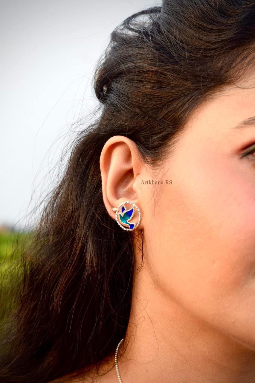 Bird round earring