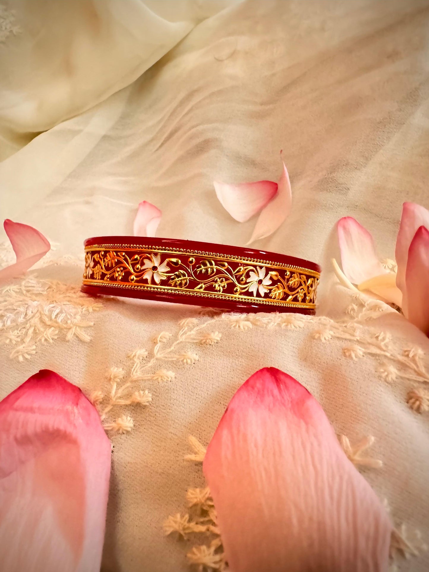 Shiuli chur pola bangle