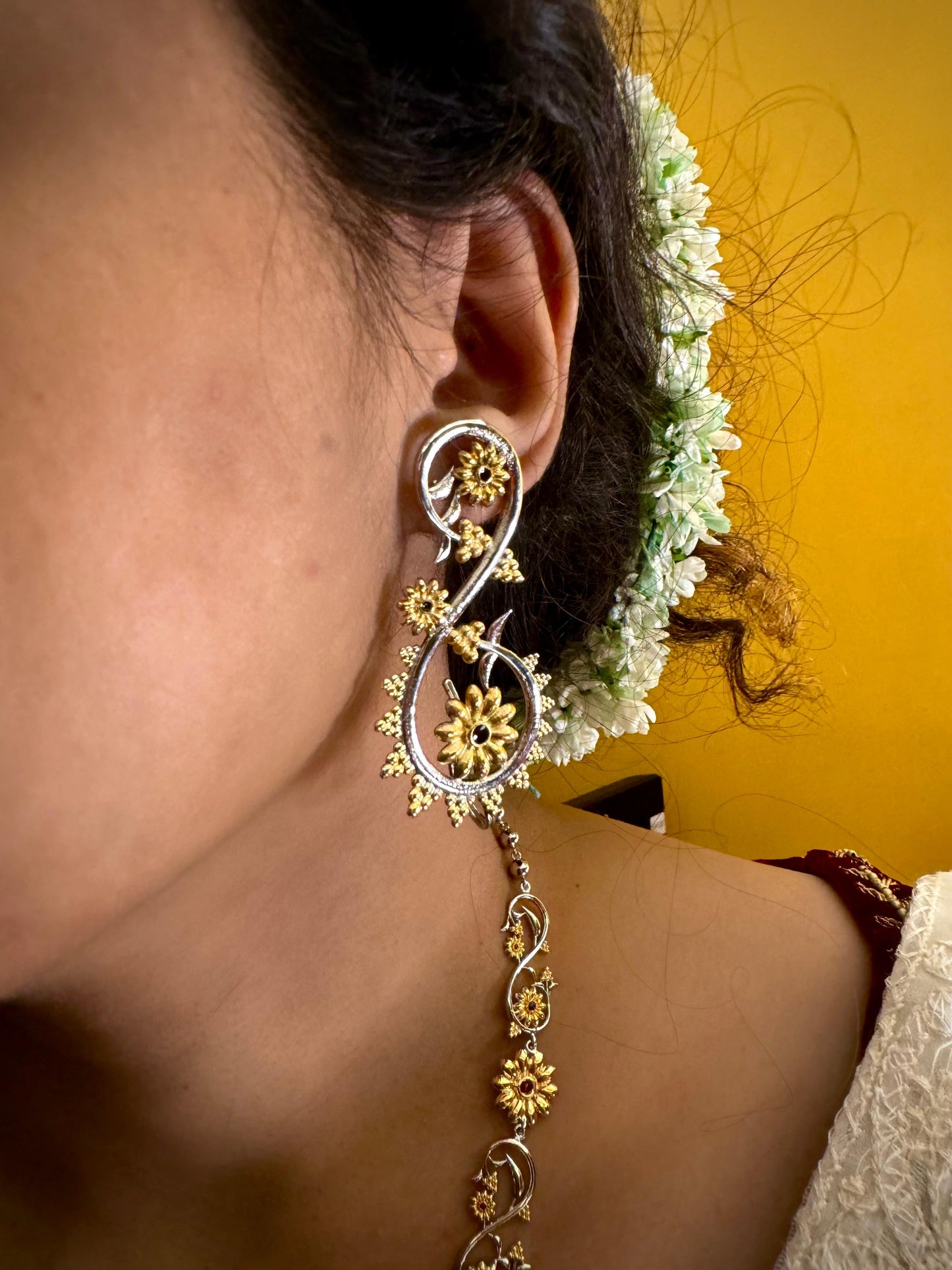Chandrava earring cum earcuff