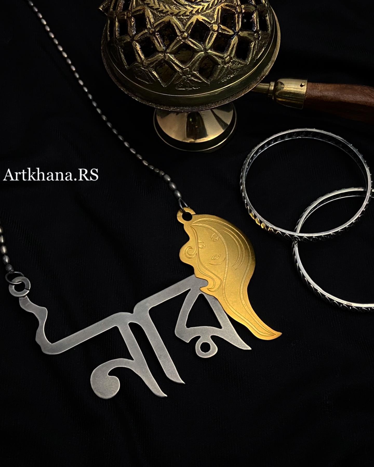 Naari necklace