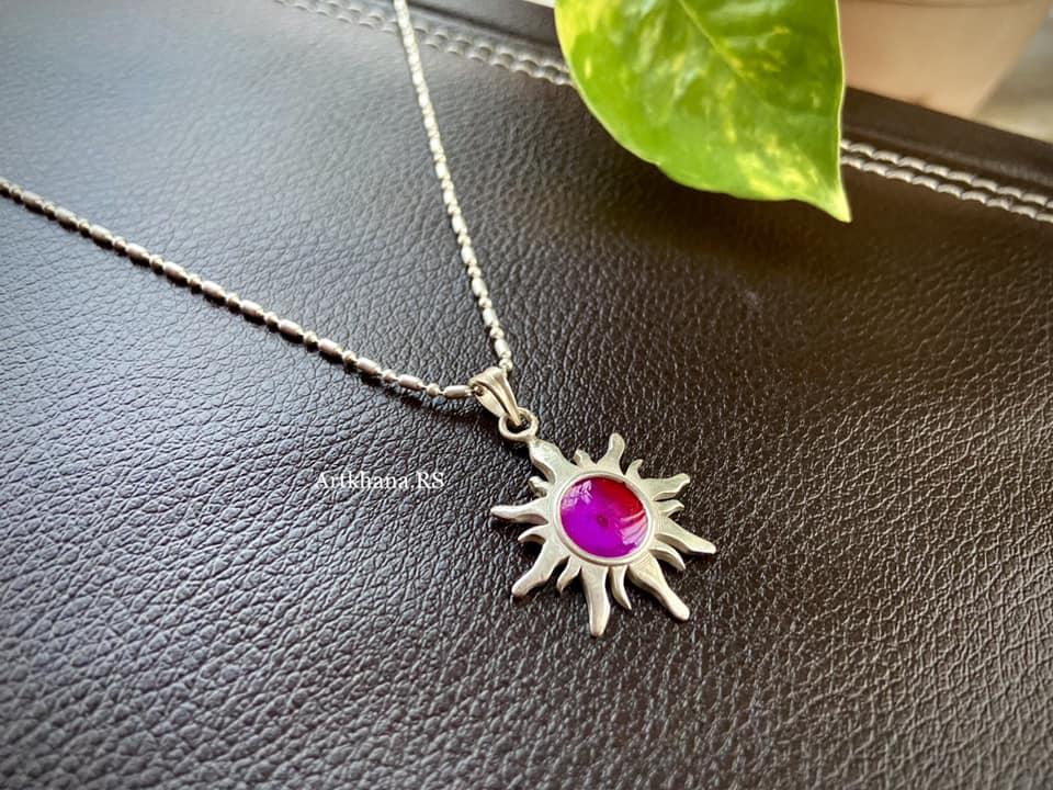 The sun pendant