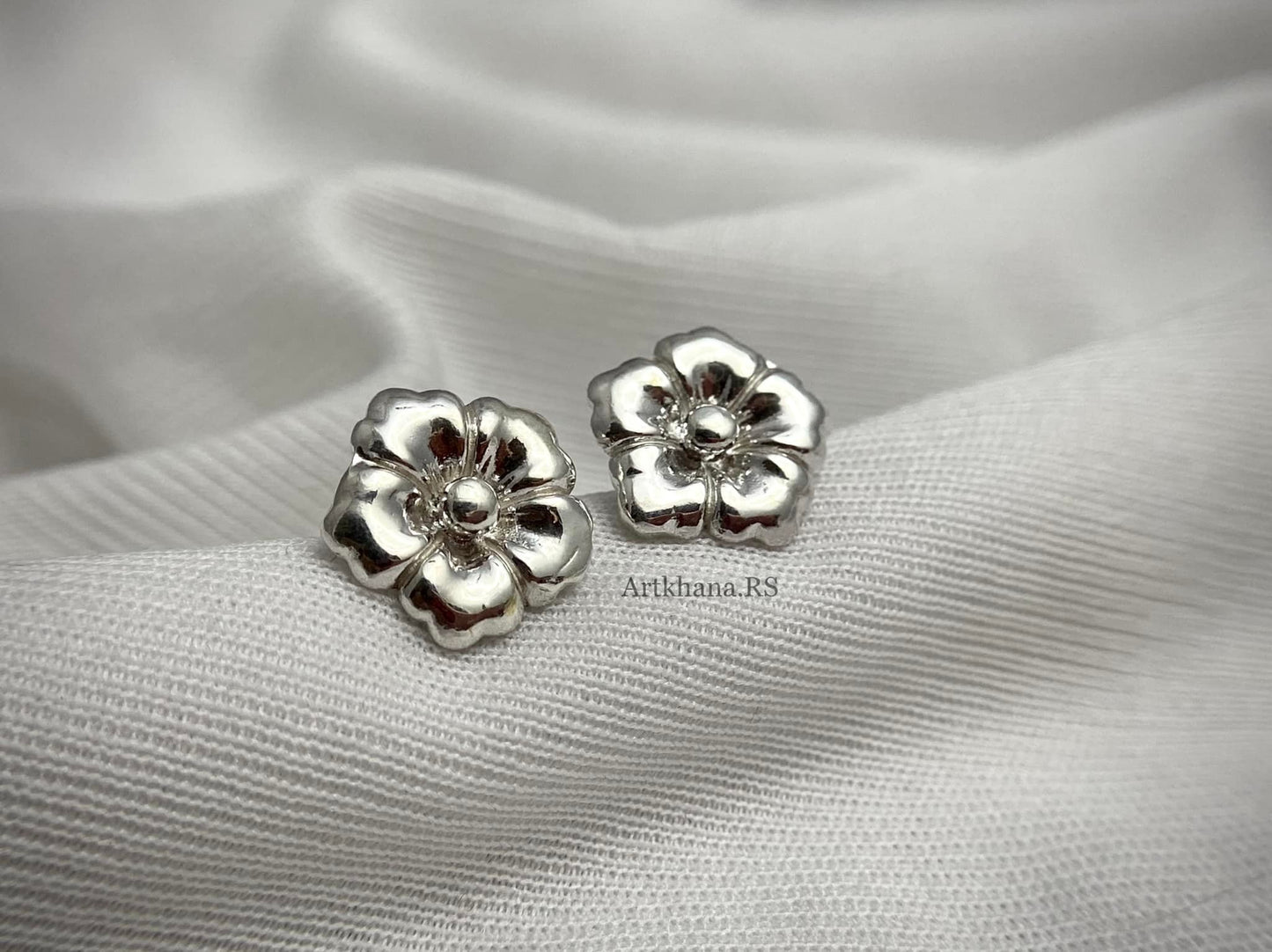 Floral earring type II stud