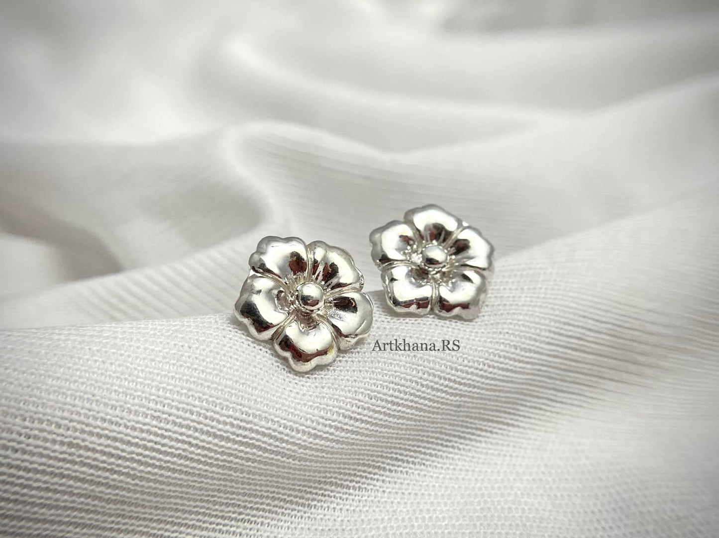 Floral earring type II stud