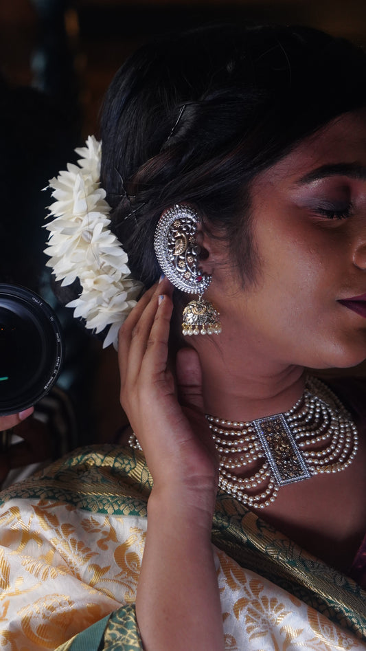 Mayuri kaan jhumka