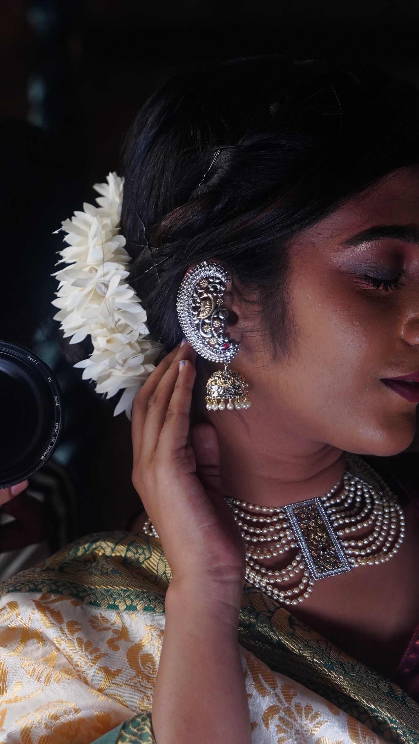 Mayuri kaan jhumka