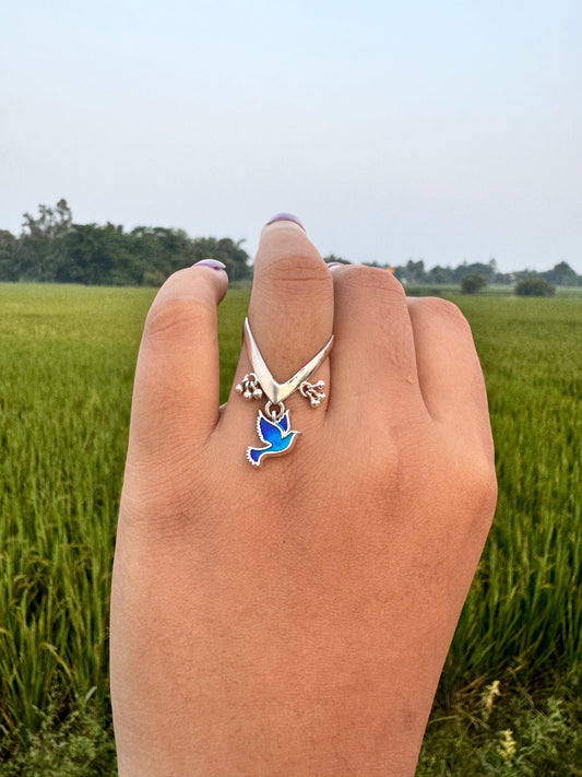 Bird V ring