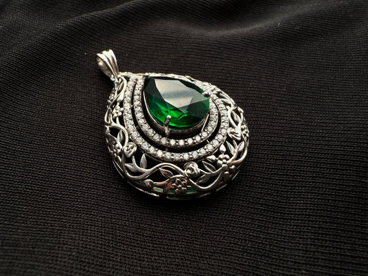Green stone droplet pendant