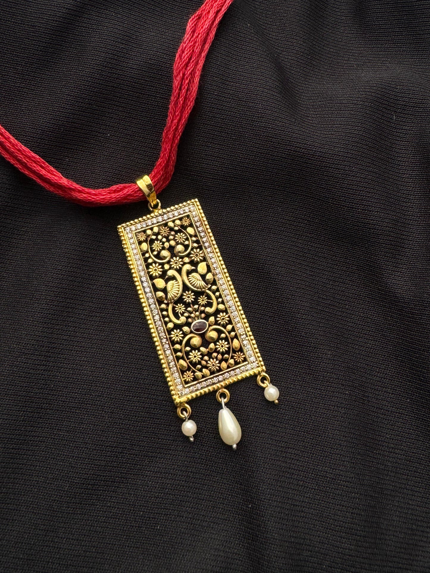Pavo cristatus jal work pendant