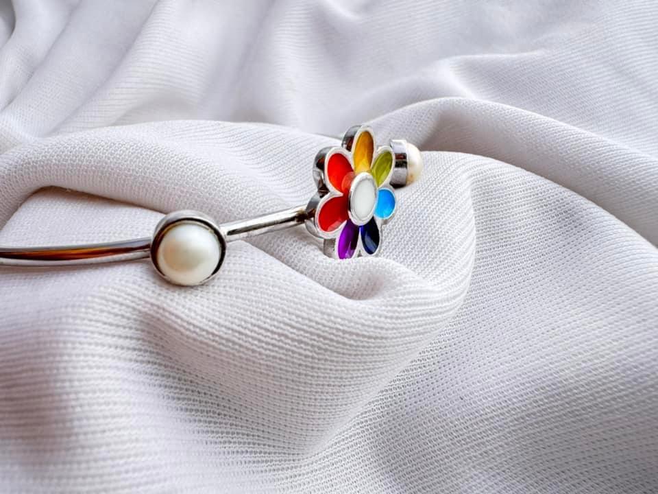 Rainbow flower bangle
