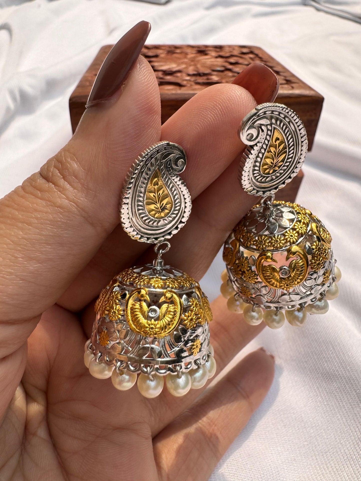 Aam kolka jhumka
