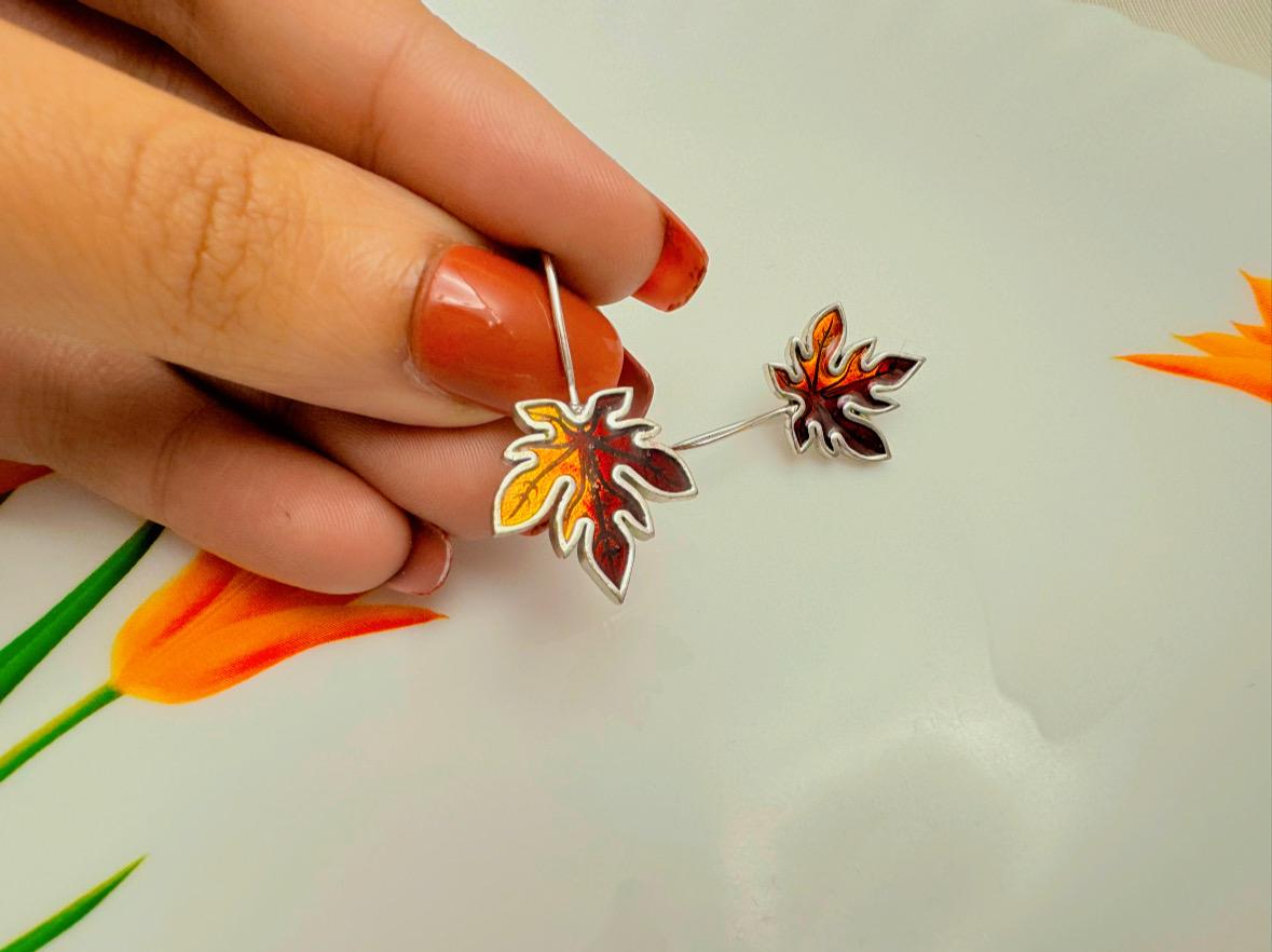 Maple dangler
