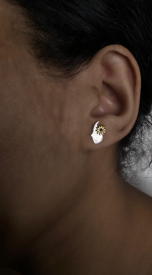 Women with flower earring