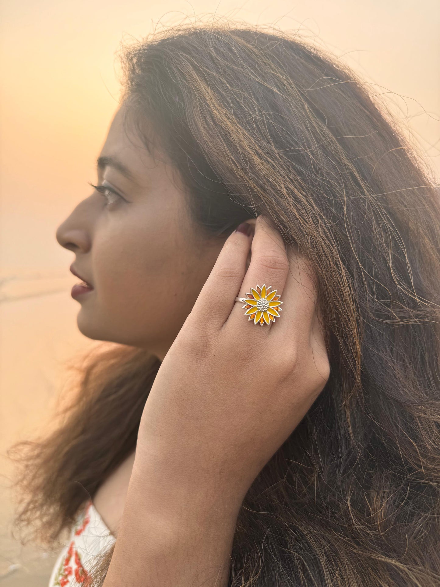 Sunflower ring
