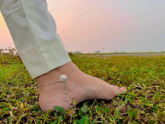 Drop chain anklet