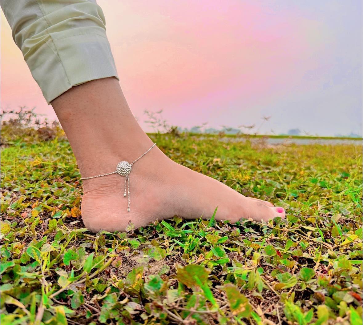 Drop chain anklet