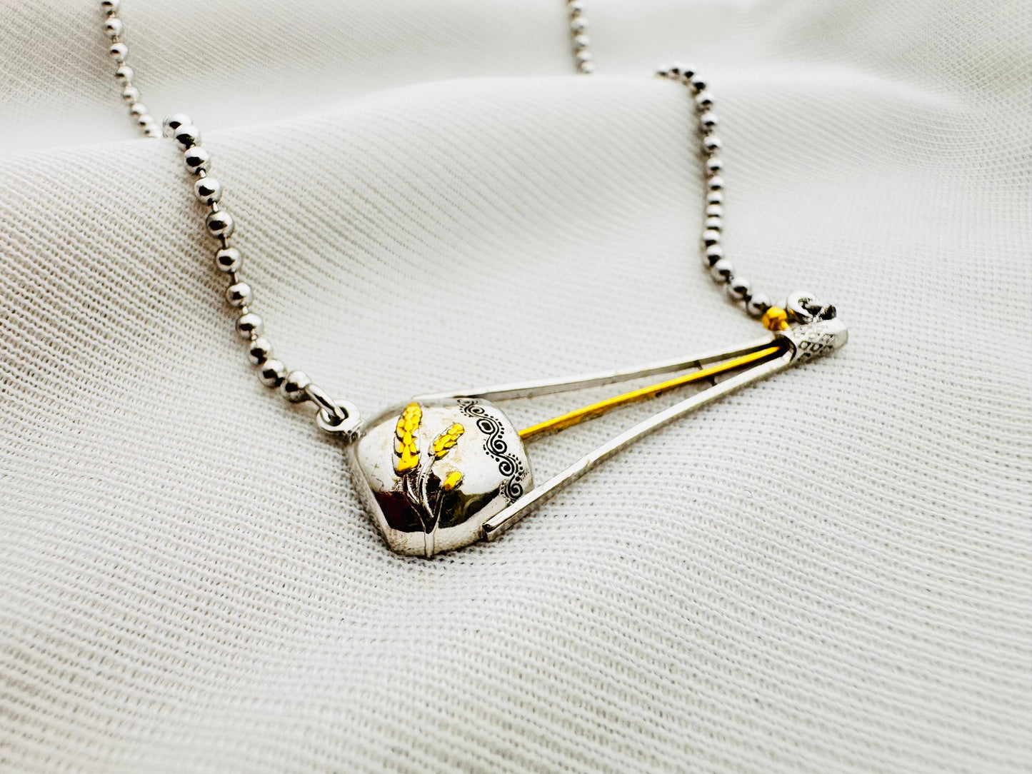 Ektara necklace