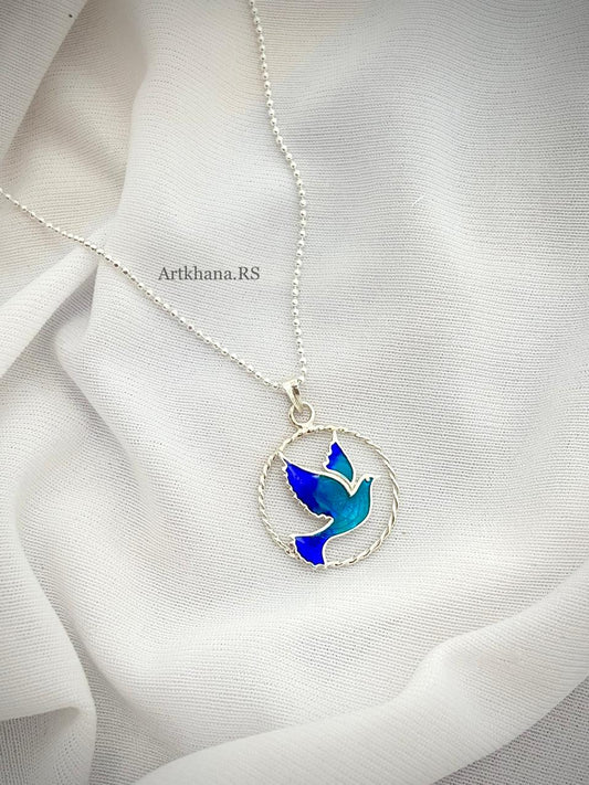 Blue bird round pendant