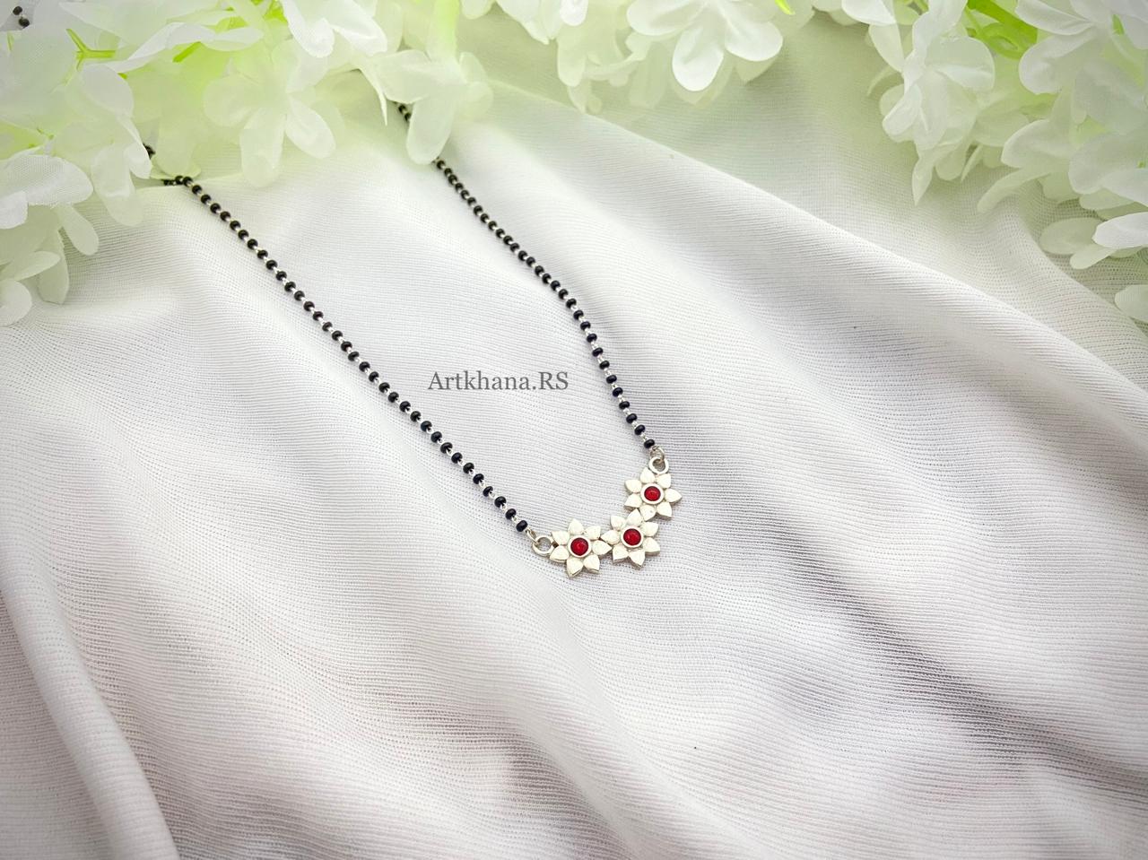 Flower stacked mangalsutra