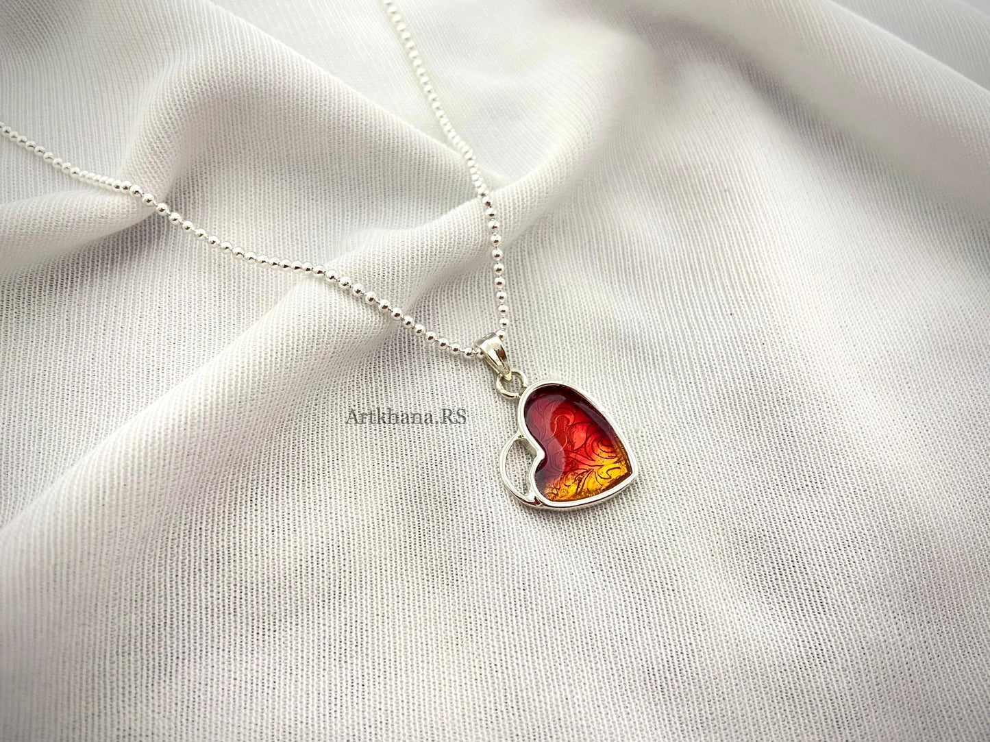 Red heart pendant