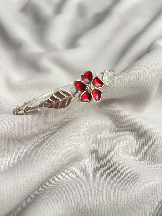 Red flower bangle