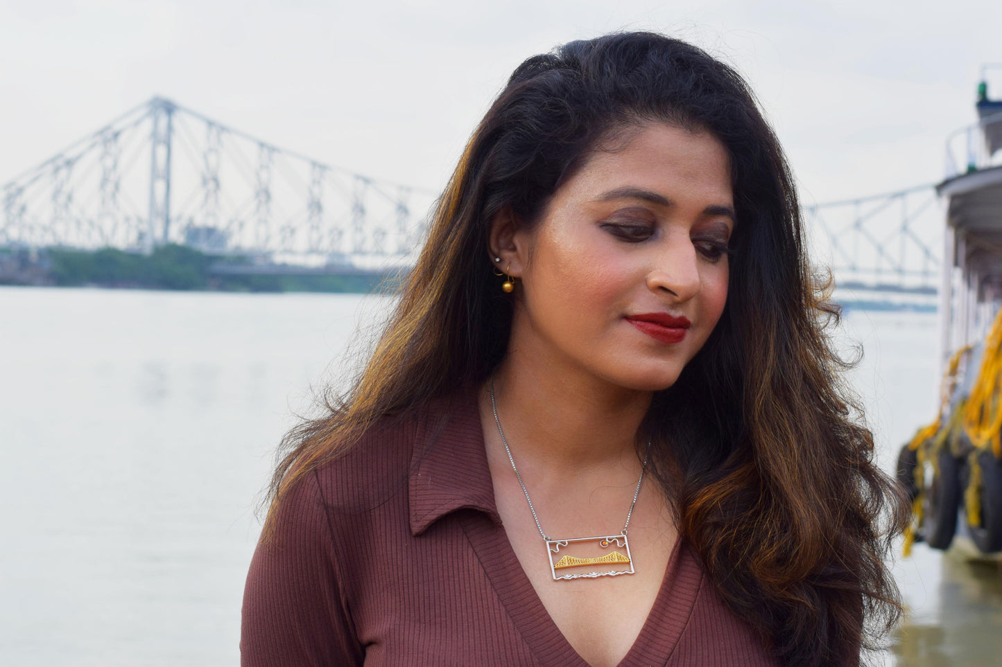 Howrah bridge 3-D necklace