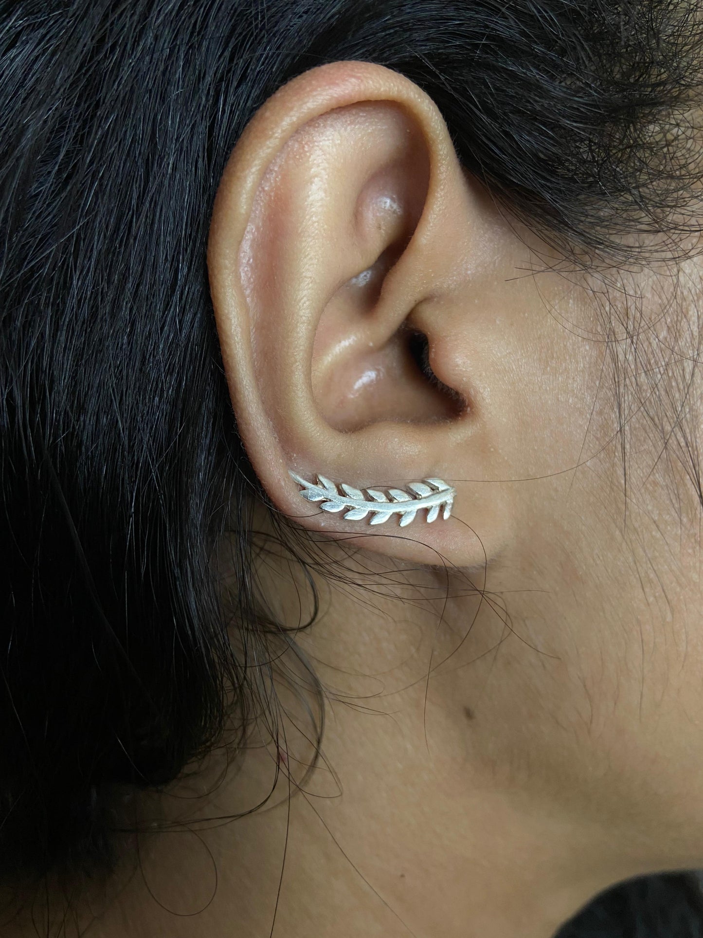 Leaf earcuff
