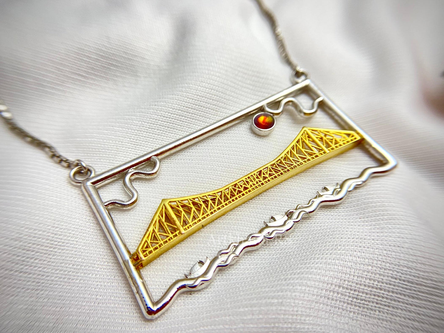 Howrah bridge 3-D necklace