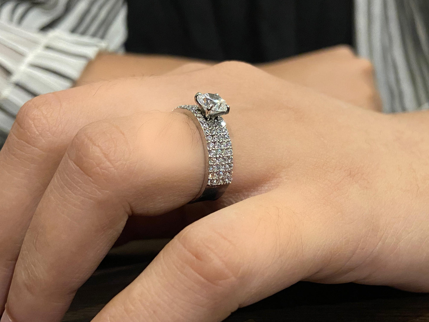 Band solitaire ring