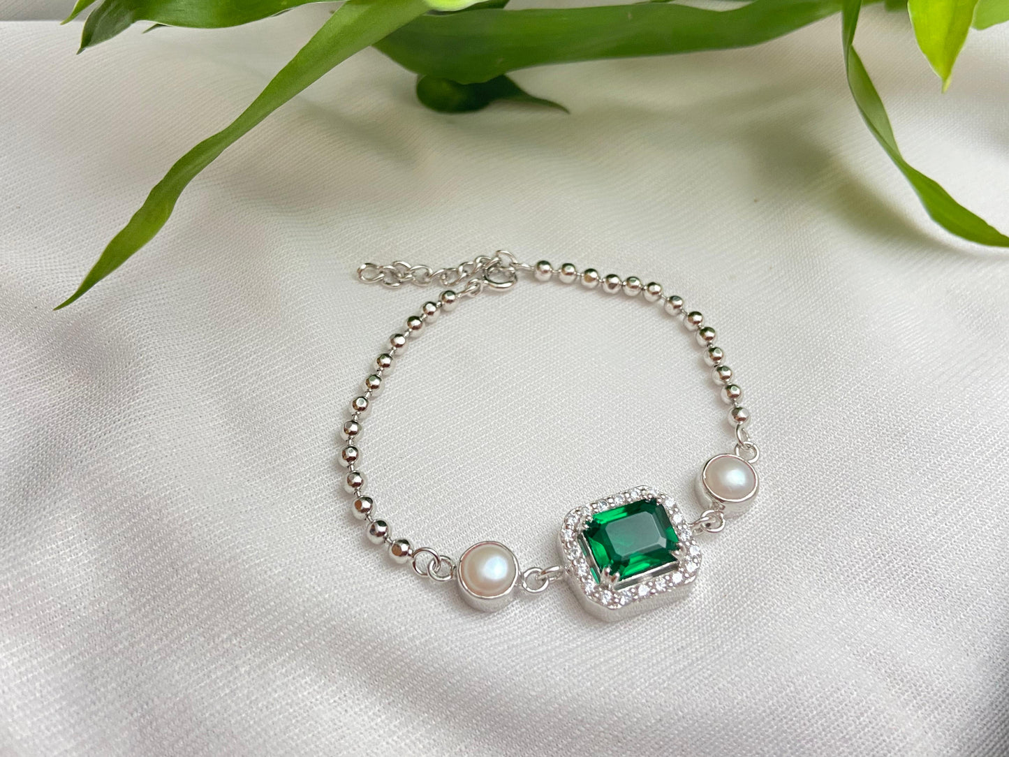 Silver zircon and green stone pearl wristlet
