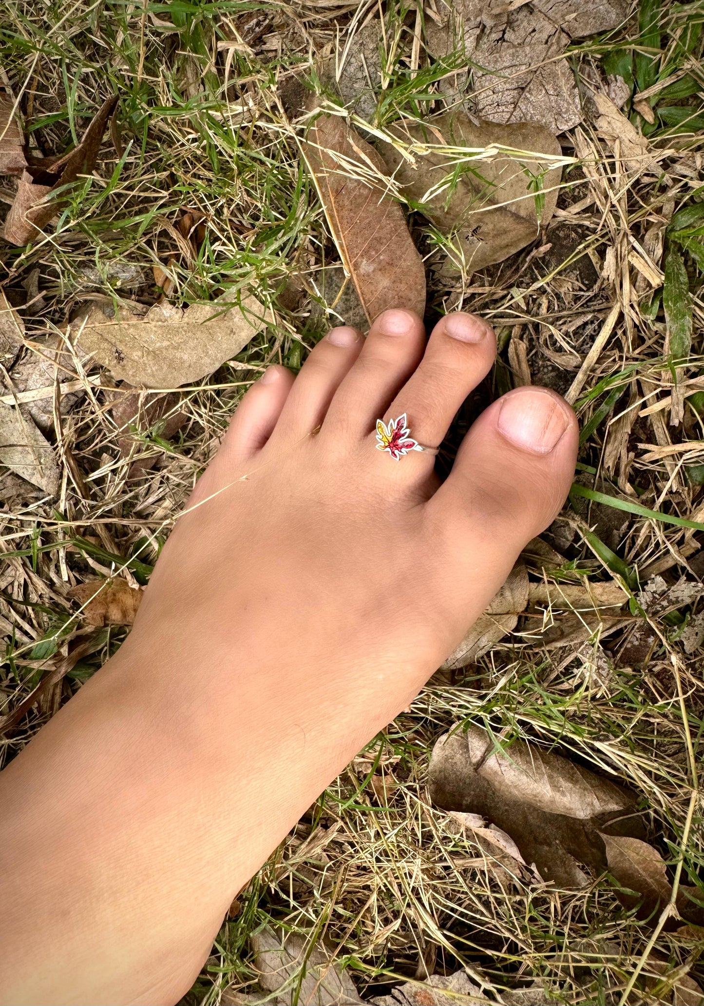 Maple toe-ring