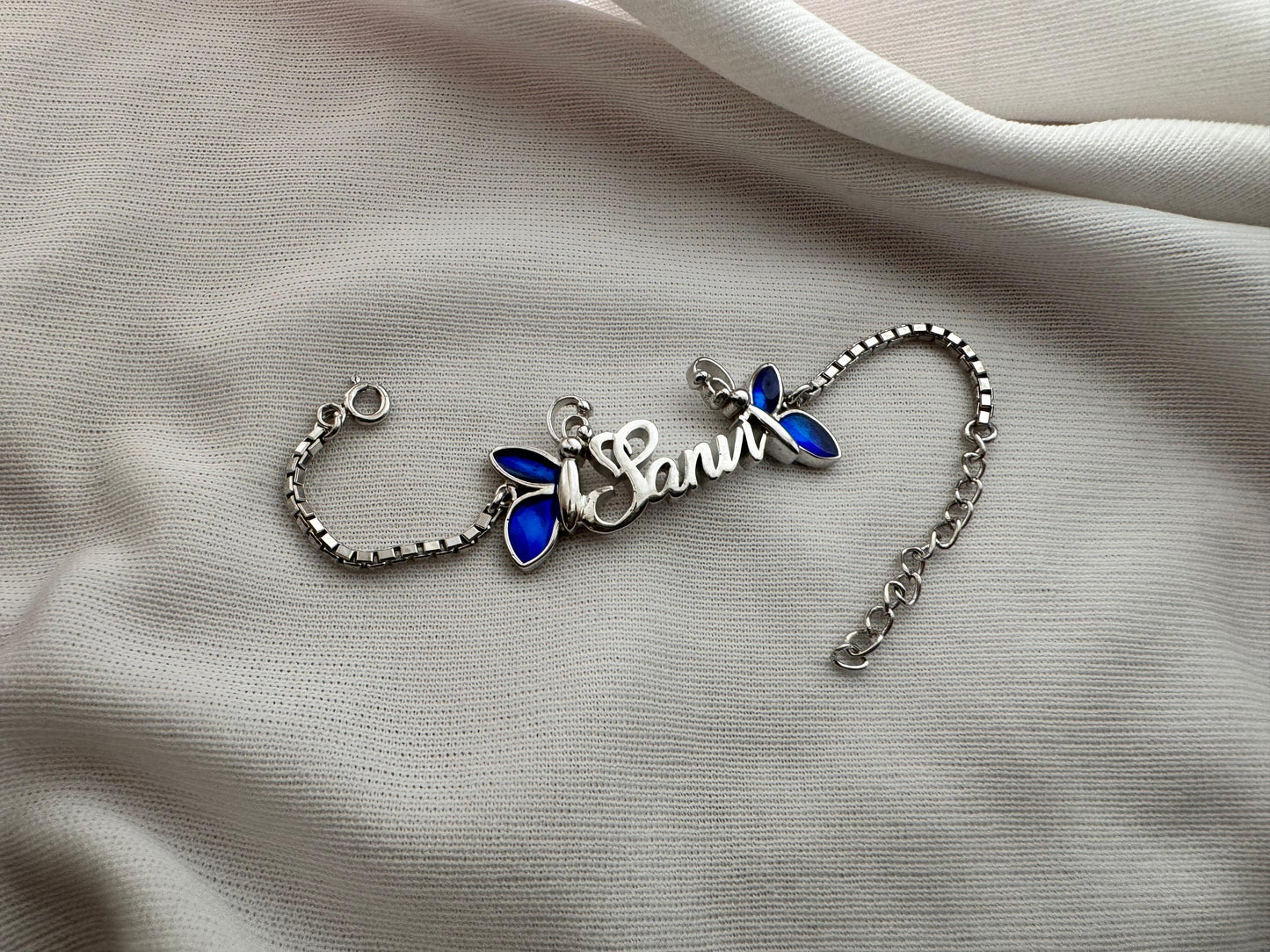 Personalized name wrsitlet