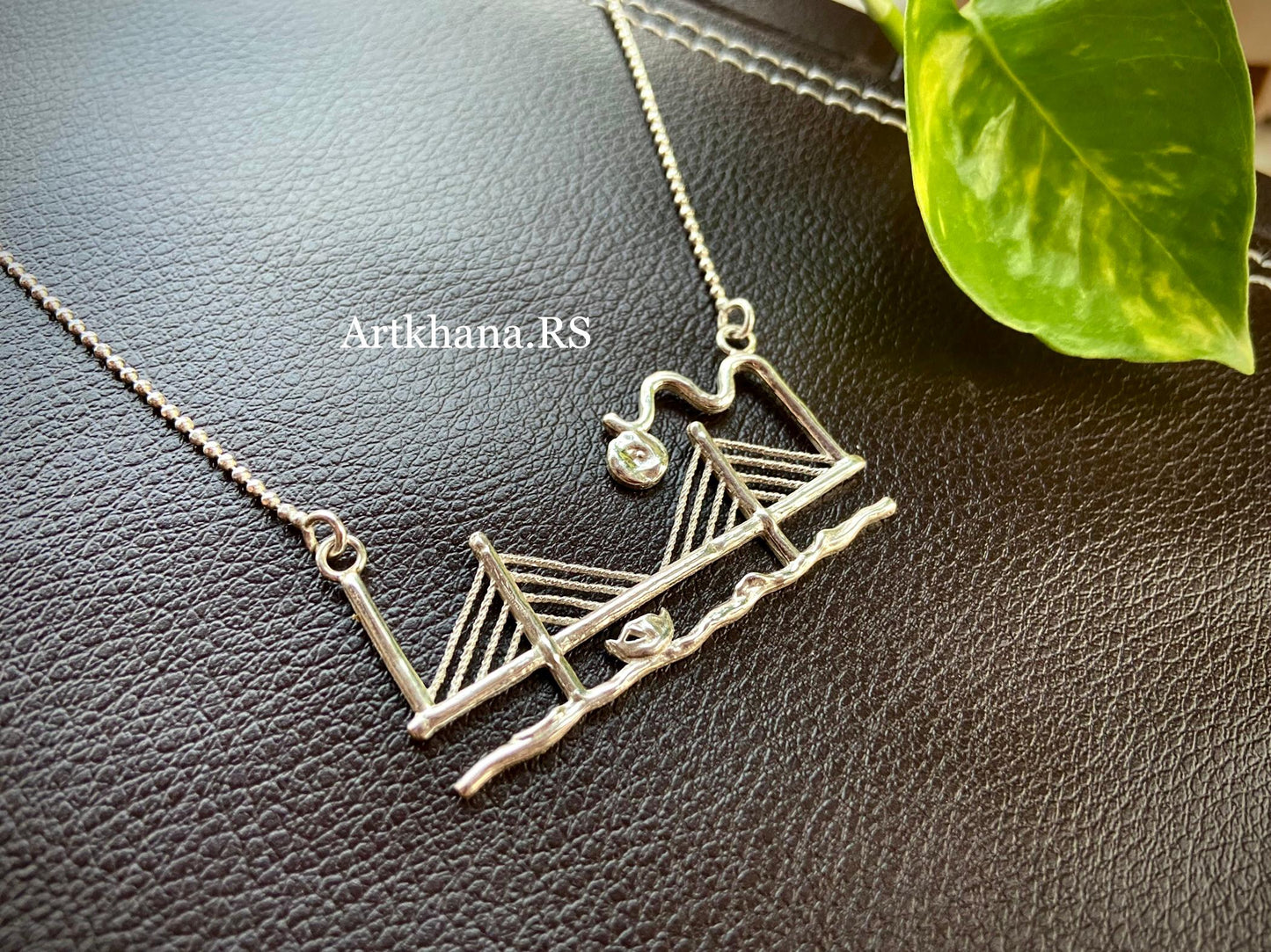 Hooghly bridge necklace