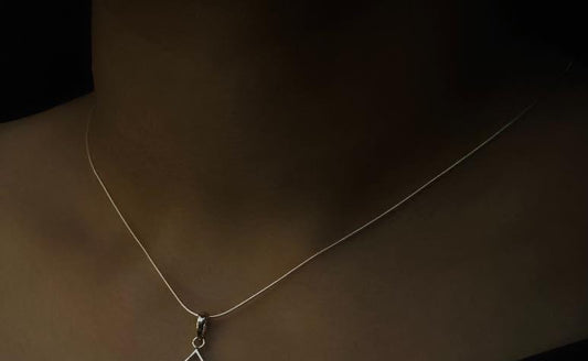 Sleek snake chain