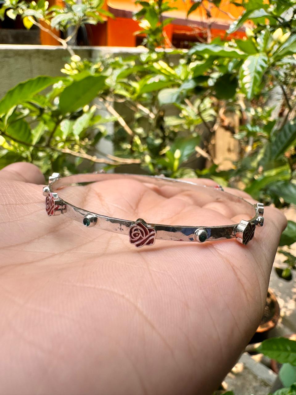 Red rose bangle
