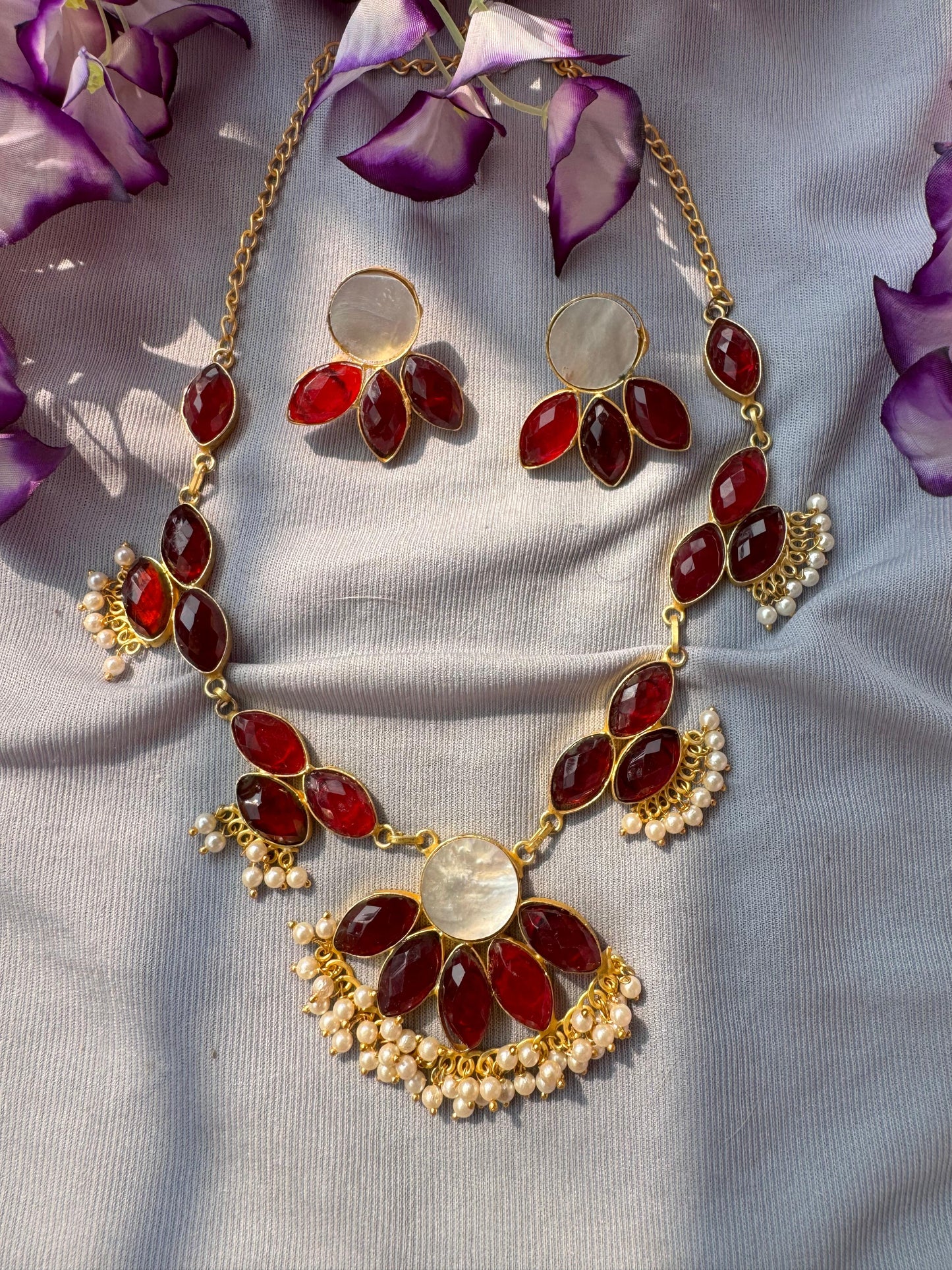 Statement traditional fashion necklace