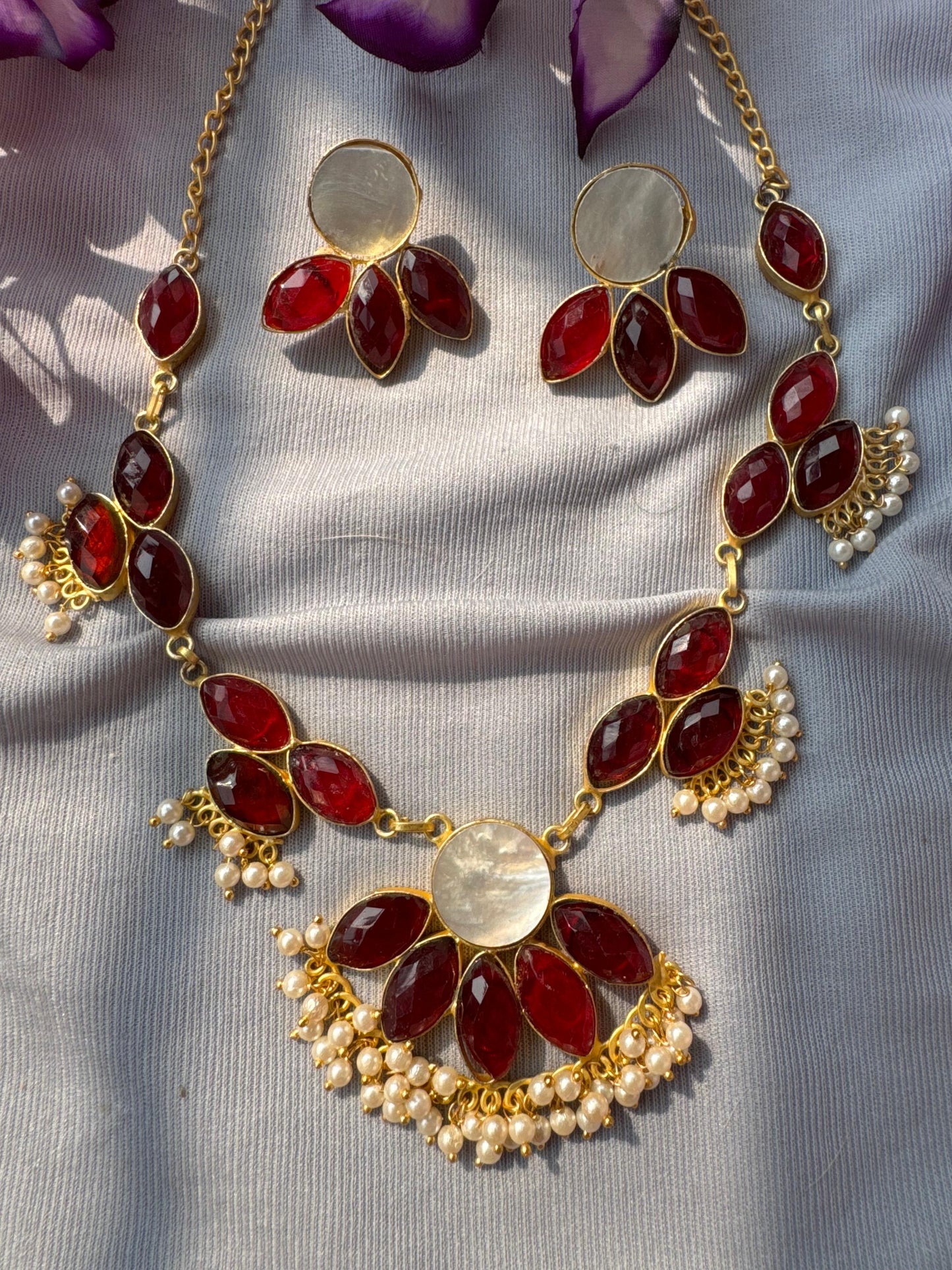 Statement traditional fashion necklace