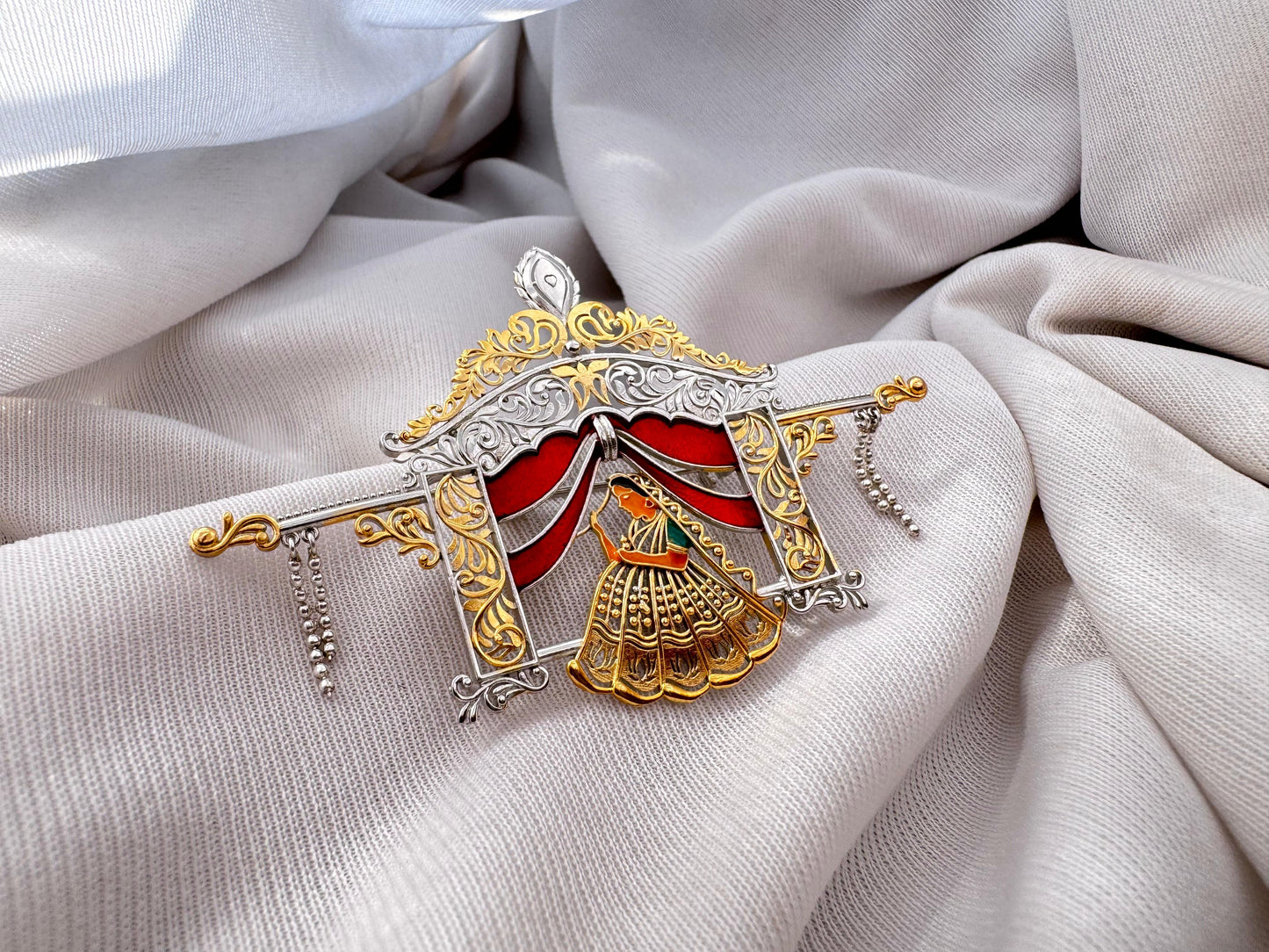 Palki brooch