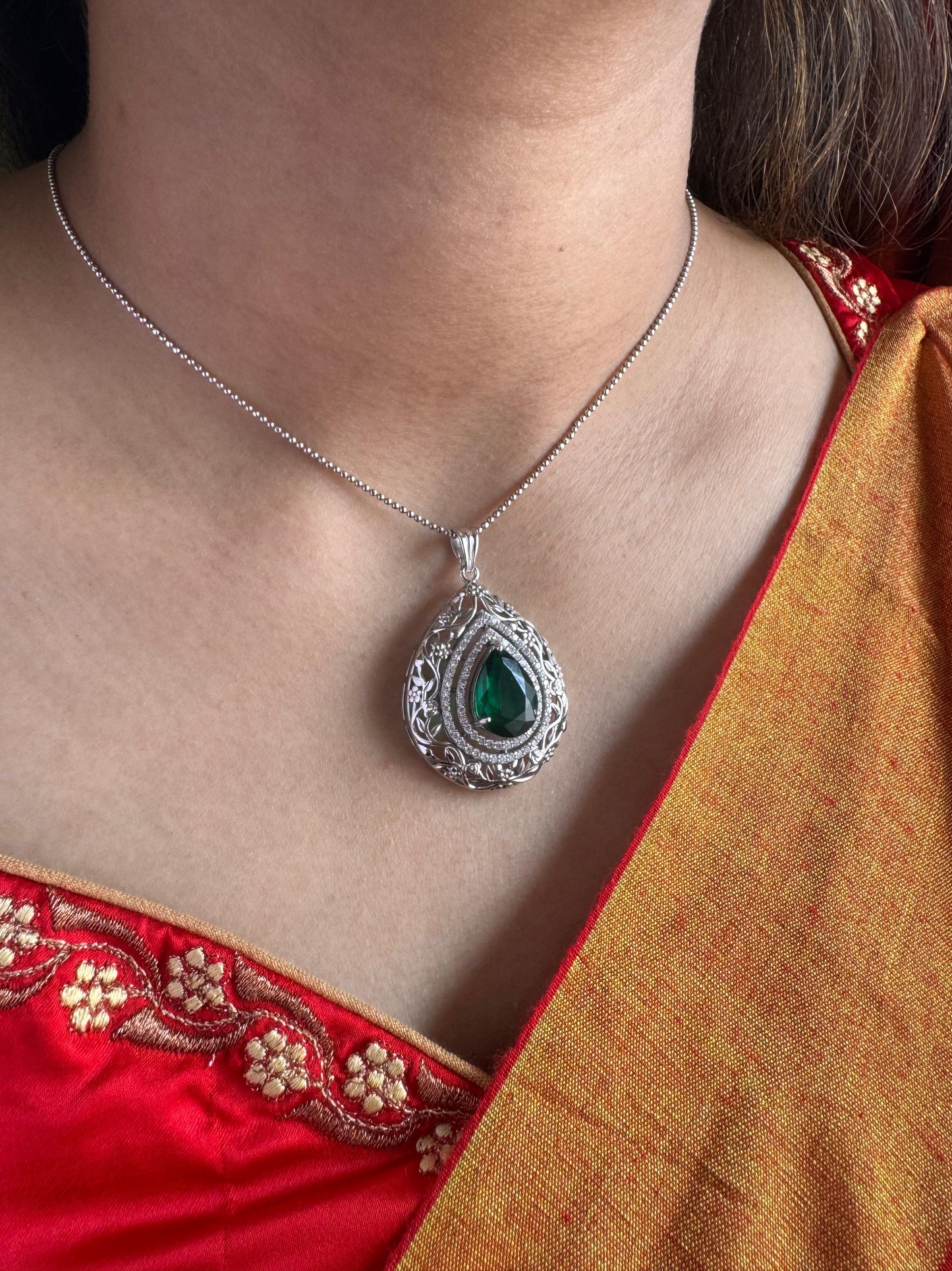 Green stone droplet pendant
