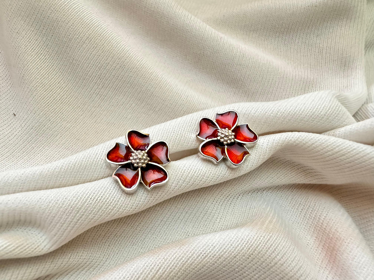 Red flower earring