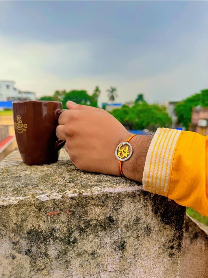 Om rakhi