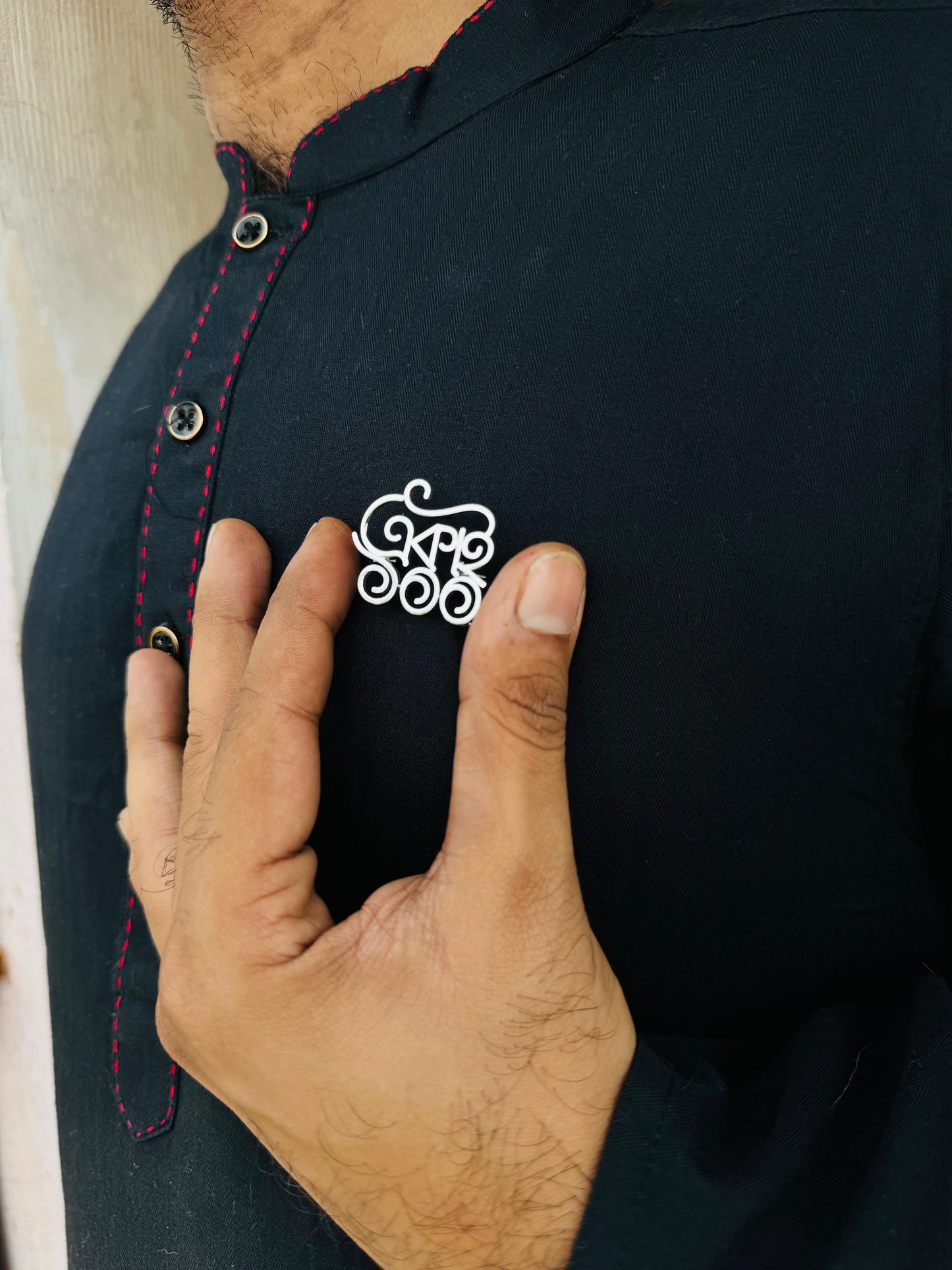 একাই ১০০ - Ekai aksho brooch unisexual